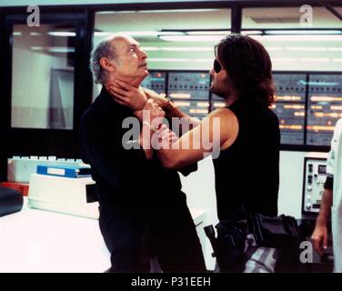 Original Film Titel: Flucht aus NEW YORK. Englischer Titel: Flucht aus NEW YORK. Regisseur: John Carpenter. Jahr: 1981. Stars: Kurt Russell, Lee van Cleef. Credit: AVCO EMBASSY/Album Stockfoto