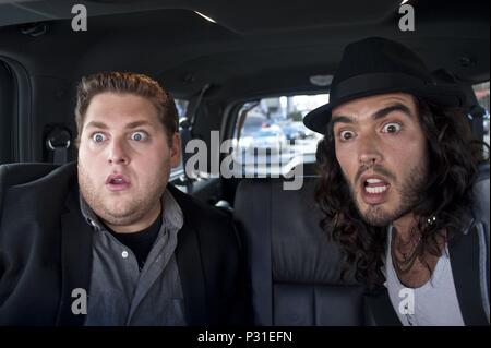 Original Film Titel: IHN ZU DEN GRIECHISCHEN ERHALTEN. Englischer Titel: IHN ZU DEN GRIECHISCHEN ERHALTEN. Film Regie: Nicholas Stoller. Jahr: 2010. Stars: Jonah Hill und RUSSELL BRAND. Credit: APATOW PRODUCTIONS / Album Stockfoto