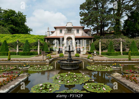 Der italienische Garten in Compton Acres Garten in Poole, Dorset. Stockfoto