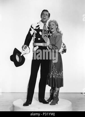 Original Film Titel: Annie ihre Waffe erhalten. Englischer Titel: Annie ihre Waffe erhalten. Film Regie: George SIDNEY. Jahr: 1950. Stars: BETTY HUTTON; Howard Keel. Credit: M.G.M/Album Stockfoto