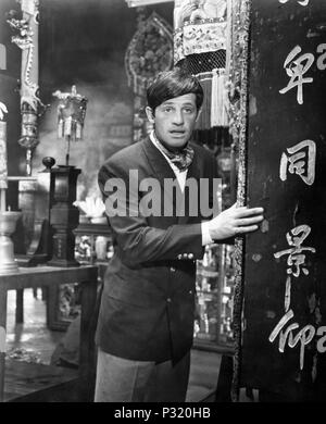 Original Film Titel: LES TRIBULATIONS D'UN CHINOIS EN CHINE. Englischer Titel: LES TRIBULATIONS D'UN CHINOIS EN CHINE. Regisseur: Philippe DE BROCA. Jahr: 1965. Stars: JEAN-PAUL BELMONDO. Credit: LES FILMS ARIANE/LES PRODUCTIONS ARTISTE ASSOCIES/VIDE CINEM/Album Stockfoto