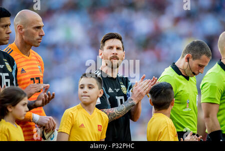 Moskau, Russland. 16 Juni, 2018. Lionel Messi (Argentinien) GES/fussball/Wm 2018 Russland: Argentinien - Island, 16.06.2018 GES/fussball/fussball/WM 2018 Russland: Argentinien vs Island, Stadt, Juni 16, 2018 Quelle: dpa/Alamy leben Nachrichten Stockfoto