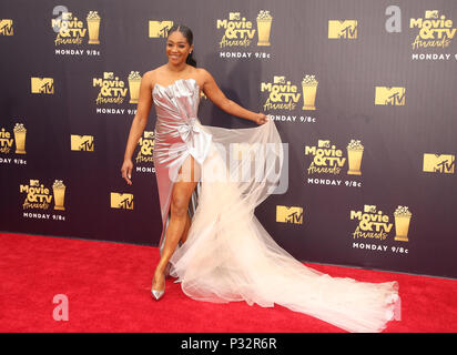 SANTA MONICA, CA - 16. Juni: Tiffany Haddish, an der 2018 MTV Movie und TV Auszeichnungen bei den Barker Hangar am 16. Juni 2018 in Santa Monica, Kalifornien. Credit: Faye Sadou/MediaPunch Stockfoto