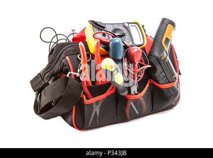 Werkzeugtasche mit Tools auf weißem Hintergrund Stockfoto