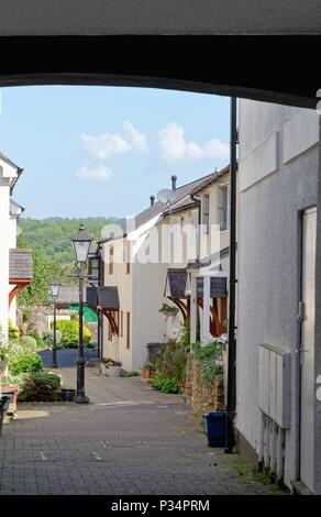 Abgeschiedene kleine Gasse in der Marktstadt Honiton East Devon England Großbritannien Stockfoto