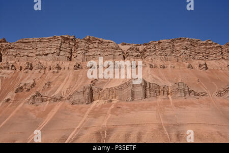 Spektrum der Farben in der flammenden Berge, Turpan, Xinjiang, China Stockfoto