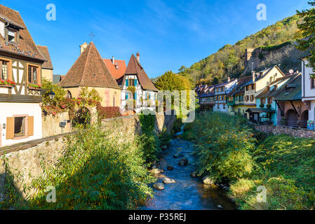 Chateau de Kaysersberg - historisches Dorf in der Weinregion, die Weinberge im Elsass, Frankreich - Europa Stockfoto