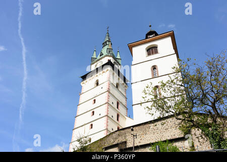 Kremnitz (kremnica): Stadt Burg mit die Kirche St. Katharina in der Slowakei, Stockfoto