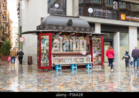 Straße Kiosk, vintage Alt. Im Zentrum von Cartagena, Murcia, Spanien Stockfoto