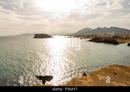 Die Küste von Murcia bei Sonnenuntergang, Puerto de Mazarrón, Murcia, Costa Calida, Spanien. Stockfoto