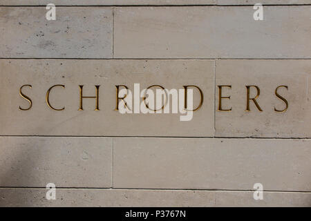 Schroders Fondsmanager, die Büros der berühmte Fund Management Company in Gresham Street, London Stockfoto