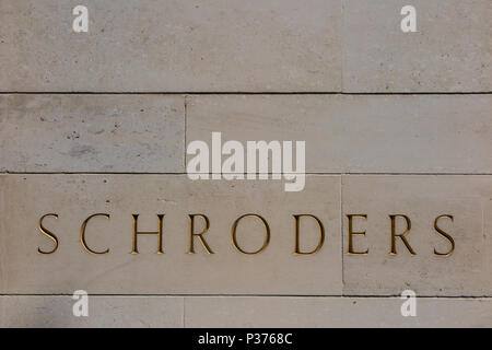 Schroders Fondsmanager, die Büros der berühmte Fund Management Company in Gresham Street, London Stockfoto