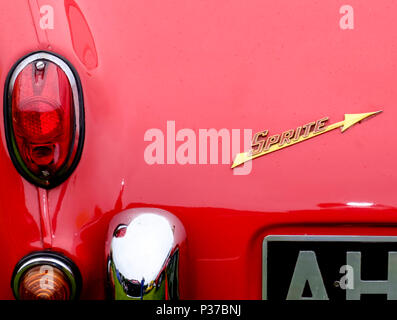 Die 2018 Badewanne Festival des Autofahrens bei Walcot Rugby Ground, Badewanne Somerset England uk Austin sprite Stockfoto