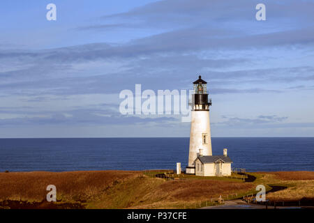 Oder 02489-00 ... OREGON - Yaquina Head Lighthouse in Oregon hervorragenden natürlichen Bereich in Yaquina Head State Park. Stockfoto