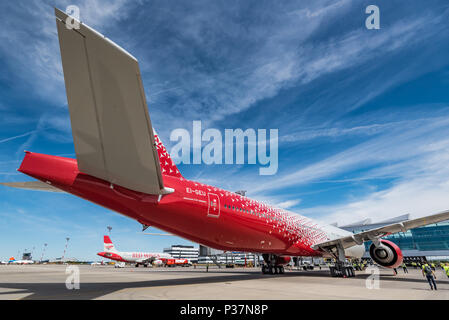 Rostow-am-Don, Russland - 17. JUNI 2018: die Boeing 777-300ER von Rossiya Airlines in Platov International Airport. Stockfoto