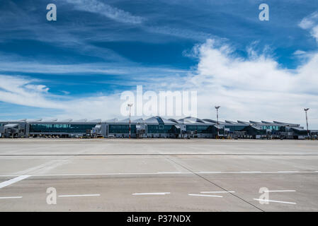 Rostow-am-Don, Russland - 28 April 2018: zum internationalen Flughafen von platov Flugplatz. Es ist das erste neu Bundesverwaltungsgericht Flughafen mit Capa gebaut Stockfoto