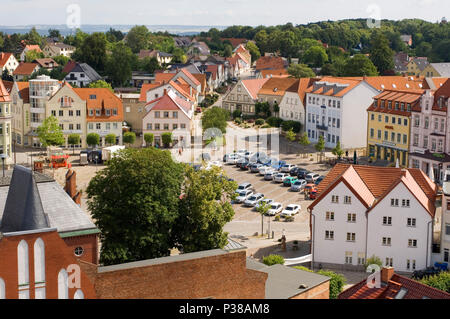 Bergen, Deutschland, Blick über den Marktplatz der Marienkirche Stockfoto