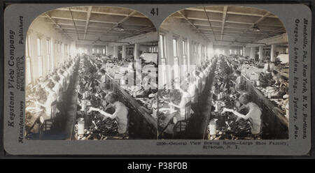 121 Allgemeine Ansicht näherei - Große Schuhfabrik, Syrakus, N.Y, von Keystone View Company Stockfoto
