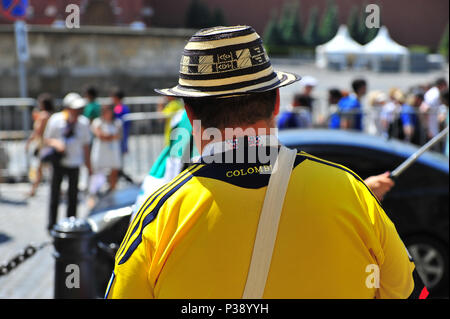 Moskau, Russland. 17 Juni, 2018. Der kolumbianische Fußball-Fan in Moskau, Russland, am 17. Juni 2018. Credit: Krasnevsky/Alamy leben Nachrichten Stockfoto