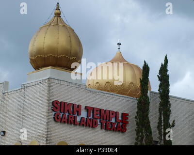 Dallas, USA. 17. Juni 2018. Die Sikh Festival war im Sikh-tempel in Garland, Tx statt. Die Veranstaltung wird jährlich jeweils im Juni, wenn der Tempel der Erinnerung des Fünften Guru oder gurpurab Festival feiert. Credit: dallaspaparazzo/Alamy leben Nachrichten Stockfoto
