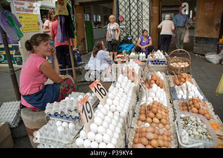 Odessa, Ukraine, mit Eiern auf einem Marktstand Stockfoto