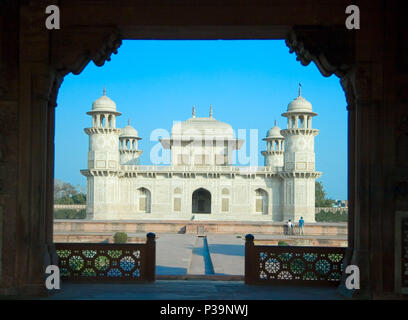 Itimad-ud-Daulah oder Baby Taj in Agra, utar Pradesh, Indien Stockfoto