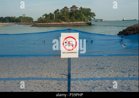 Singapur, Republik Singapur Badegaeste auf Palawan Beach Stockfoto