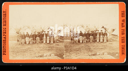 . Englisch: Winter Quarters Soldaten, Armee des Potomac. In der ersten Zeile von Befestigungsanlagen, in der Nähe von City Point, Va. Englisch: Stereograph zeigt eine Gruppe von Union Soldaten vor ihrem Quartier in der Nähe von City Point, Virginia. [Zwischen 1861 und 1865 gedruckten später] 4 Soldaten Winterquartier Armee des Potomac Stockfoto