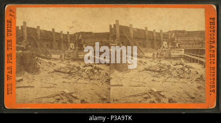 . Innenraum Fort Sumpter [sic], den Hafen von Charleston, S.C., Blick nach Süden. Alternative Titel: Der Krieg für die Union, fotografische Geschichte. Abdeckung: 1861-1865. Digitale Element veröffentlicht 00-11-2006 aktualisiert; 6-25 2010. 156 Innenraum Fort Sumpter (sic), Charleston, S.C., Blick nach Süden, von Brady, Mathew B., 1823 (ca.)-1896 Stockfoto