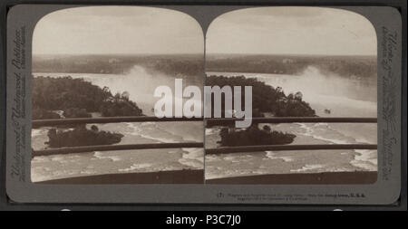 211 Niagara und es ist grand Wolke von steigenden Spray, aus dem fernen Turm, U.S.A, von Underwood&amp; Underwood Stockfoto