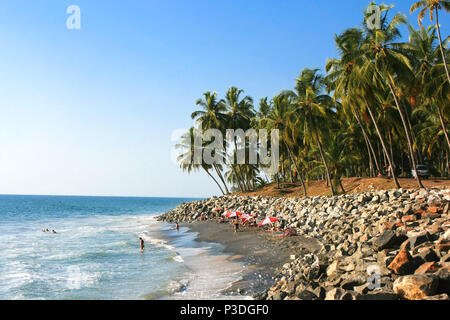 Schönen schwarzen Strand in Cochin, Kerala, Indien Stockfoto