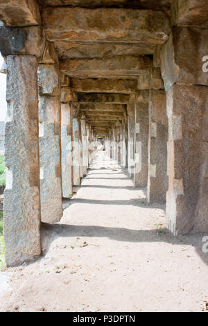 Die Passage des berühmten Krishna Markt, Hampi, Karnataka, Indien Stockfoto