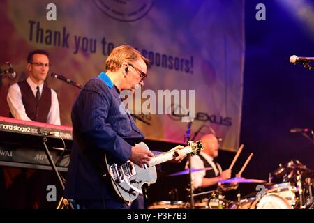 Squeeze rock Badewanne. England - Pub im Park Festival, Juni 2018 Stockfoto