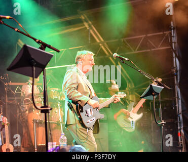 Squeeze rock Badewanne. England - Pub im Park Festival, Juni 2018 Stockfoto