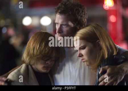 Original Film Titel: ANN. Englischer Titel: ANN. Jahr: 2009. Stars: THOMAS JANE; SIANOA SMIT-MCPHEE; CHARLIE SAXTON. Credit: E 1 UNTERHALTUNG/HOME BOX OFFICE/TENNESSEE WOLF PACK/HODES, Chuck/Album Stockfoto