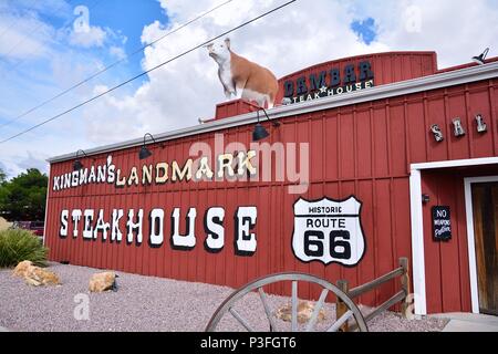 Kingman, Arizona - Juli 24, 2017: dambar Steakhouse Restaurant in Kingman, Arizona auf der Route 66. Stockfoto