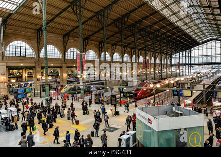 Die bahnhofshalle am Gare du Nord Bahnhof in Paris, der verkehrsreichste Bahnhof in Europa, Paris, Frankreich Stockfoto