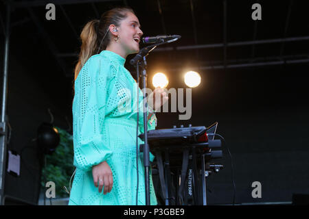 Norwegen, Oslo - 16. Juni 2018. Die norwegische eletropop Trio Sassy009 führt ein Live Konzert während der norwegischen Musik Festival Piknik i Sunnfjord 2018 in Oslo. (Foto: Gonzales Foto - Stian S. Moller). Stockfoto