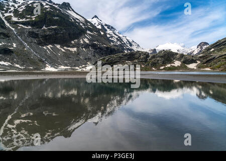 Gletschersee, Großglockner und Gletscher Pasterze, Nationalpark Hohe Tauern, Kärnten, Österreich | Gletschersee, Großglockner und Pasterz Stockfoto