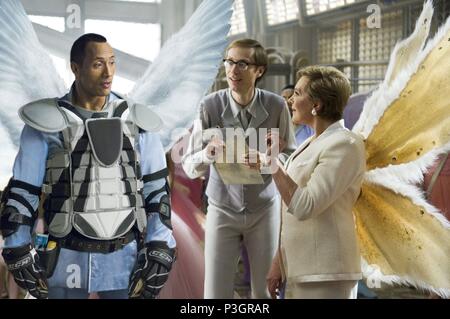 Original Film Titel: Tooth Fairy. Englischer Titel: Tooth Fairy. Regisseur: MICHAEL LEMBECK. Jahr: 2010. Stars: Julie Andrews; THE ROCK; STEPHEN MERCHANT. Gutschrift: 20. Jahrhundert - Fox Film Corporation/DAVID/PERA, DIYAH/Album Stockfoto