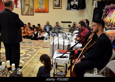 Der alevitischen Menschen religiöse Ritual als Cem in London durchgeführt, Alevitische Kulturzentrum, Dalston Kingsland. Stockfoto