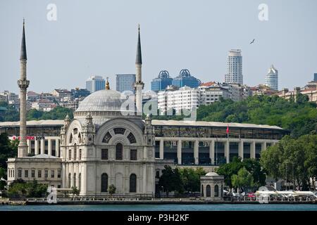 ISTANBUL, Türkei - 24. Mai: Ansicht des Dolmabahçe Moschee in Istanbul Türkei am 24. Mai 2018 Stockfoto