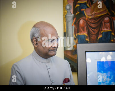 Athen, Griechenland. 18 Juni, 2018. Präsident von Indien Ram Nath Kovind während des Treffens mit dem Präsidenten von Griechenland Prokopis Pavlopoulos gesehen. Ram Nath KovindÂ startet einen zweitägigen Besuch in Griechenland. Credit: Ioannis Alexopoulos/SOPA Images/ZUMA Draht/Alamy leben Nachrichten Stockfoto