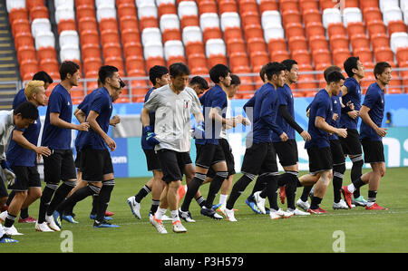 Knittelfeld, Russland. 18 Juni, 2018. Die japanischen Spieler besuchen eine Schulung während der FIFA WM 2018 in Knittelfeld, Russland, am 18. Juni 2018. Credit: Er Canling/Xinhua/Alamy leben Nachrichten Stockfoto