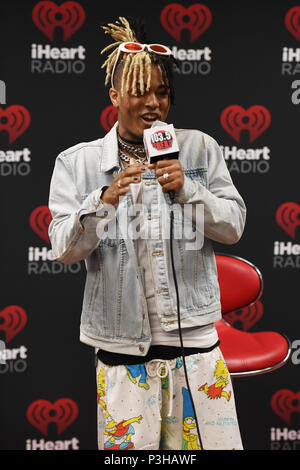 *** Foto *** XXXTentacion Erschossen in Miami, Fort Lauderdale, FL - 26. Mai: Xxxtentacion visits iHeart Radiosender 103.5 der Beat am 26. Mai 2017 in Fort Lauderdale, Florida. Quelle: MPI04/MediaPunch Stockfoto