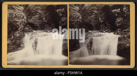 . Water Gap, Adams Bach, die Spaltbildung. Abdeckung: [1860?]-5894. Digitale Element veröffentlicht 6-14 2006; Aktualisiert im 6-25 2010. 377 Water Gap, Adams Bach, der Felsspalte, durch R. Newell &Amp; Söhne Stockfoto