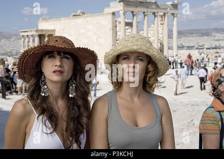 Original Film Titel: MEIN LEBEN IN TRÜMMERN. Englischer Titel: MEIN LEBEN IN TRÜMMERN. Regisseur: DONALD PETRIE. Jahr: 2009. Stars: MARIA ADANEZ; MARIA BOTTO. Credit: KANZAMAN/Album Stockfoto