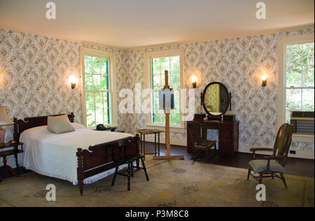 Estelle Faulkners Schlafzimmer an Rowan Oak, die antebellum griechischen Revival Haus des Nobelpreisträgers, William Faulkner, in Oxford, Mississippi. Stockfoto