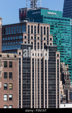 Gebäudefassaden in Midtown Manhattan, NYC, USA 2018 Stockfoto