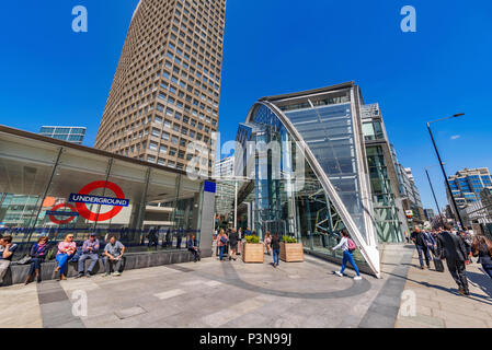 LONDON, GROSSBRITANNIEN, 17. Mai: Architektur von Cardinal Place, einem modernen Büro- und Einzelhandel Entwicklung ausserhalb von Victoria Station am 17. Mai 2018 in Lo Stockfoto